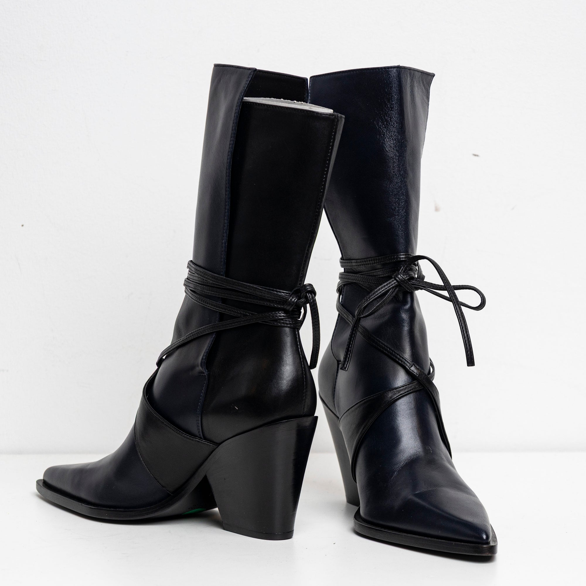 Bi-Color Boots Navy Black EU40 #2 (Like New)