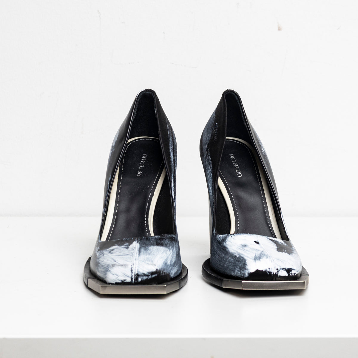 Metal Square Toes Pump Painted Black EU40