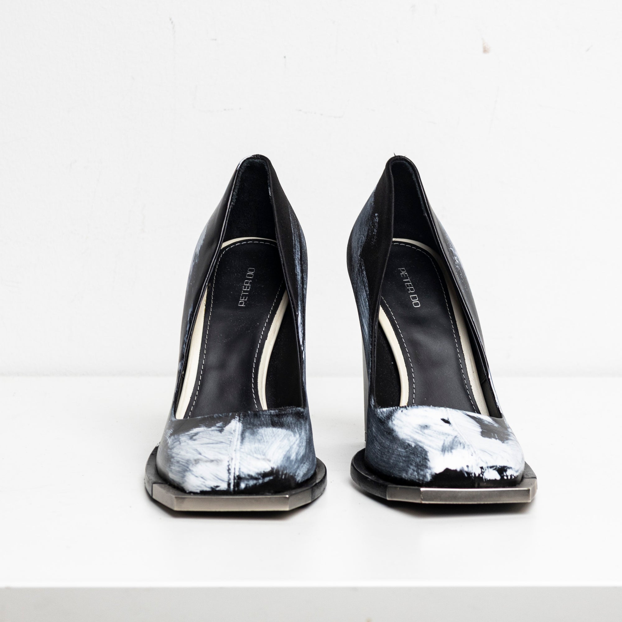 Metal Square Toes Pump Painted Black EU40