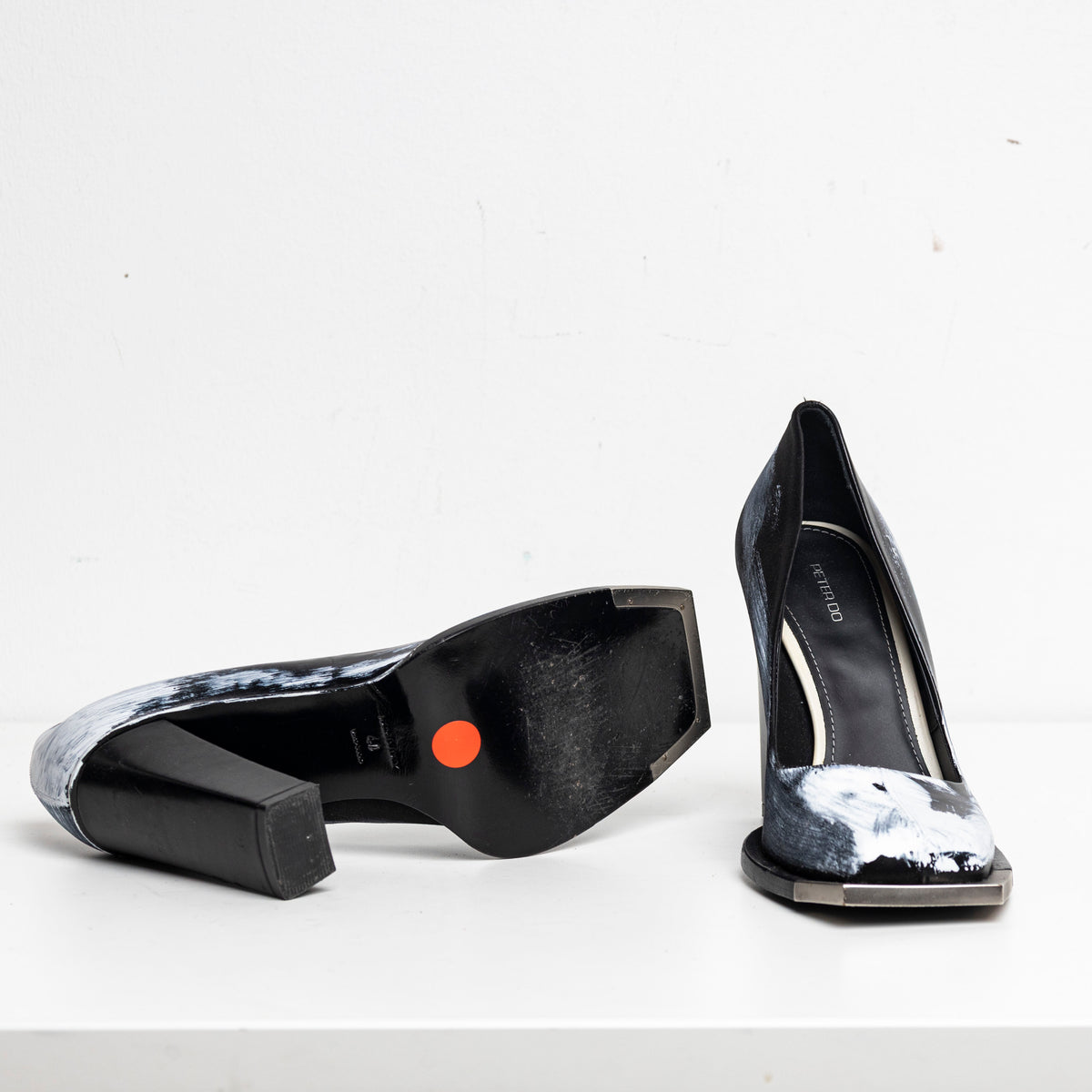 Metal Square Toes Pump Painted Black EU40