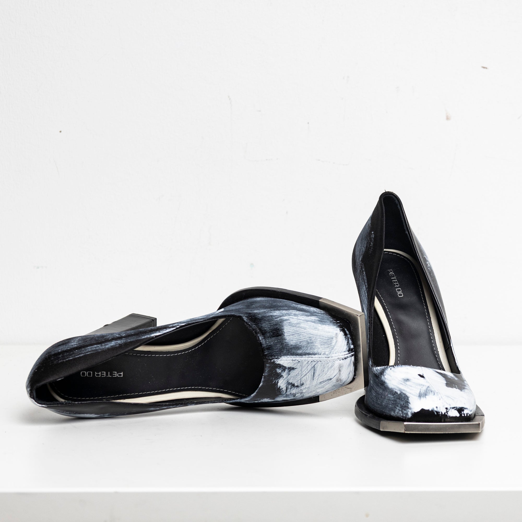 Metal Square Toes Pump Painted Black EU40