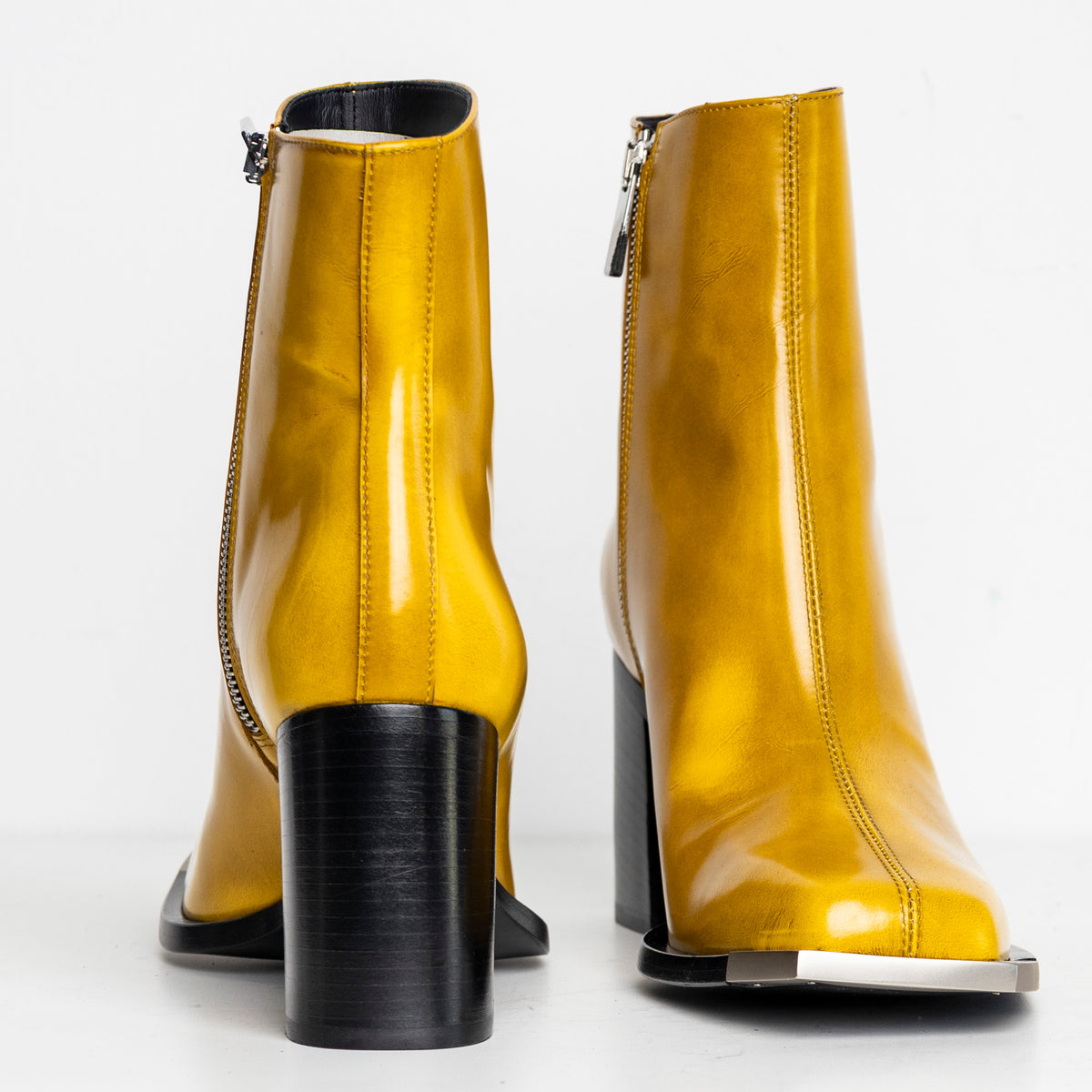 Metal Everyday Chelsea Boots Yellow EU40 #2 (Like New)