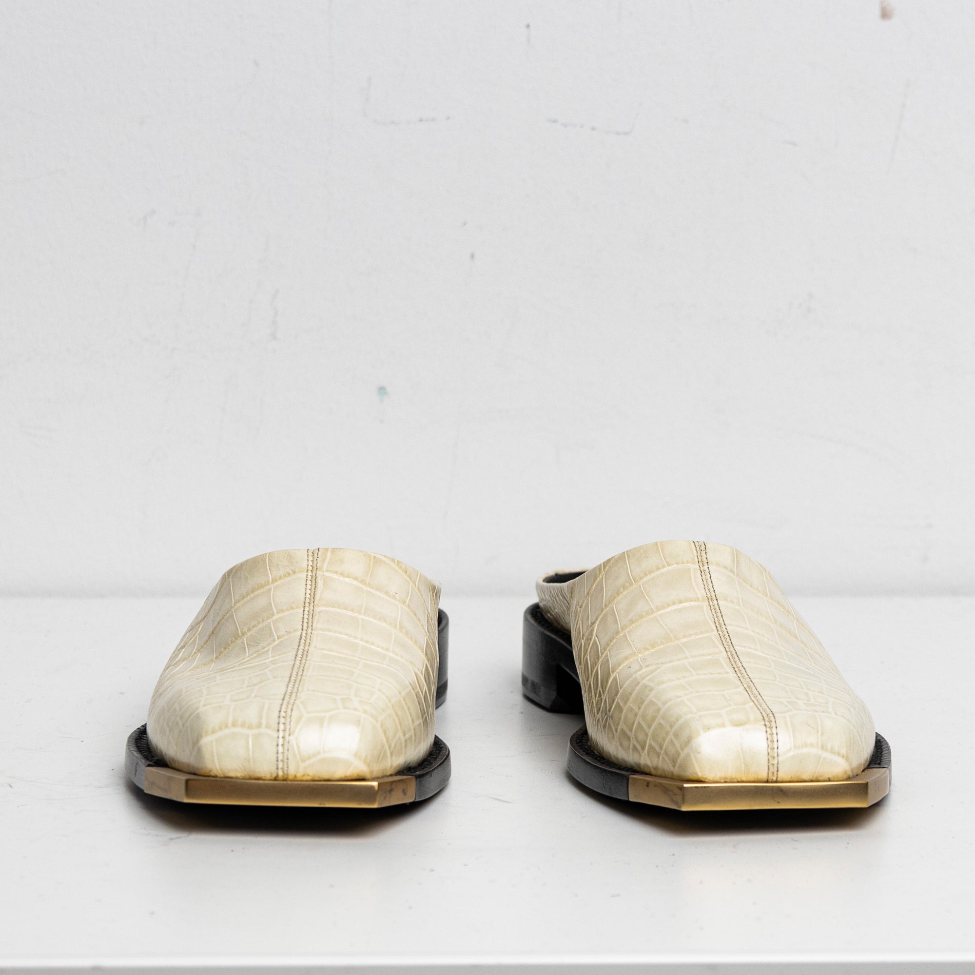 Metal Square Toes Slide White Croc EU40 (Like New)