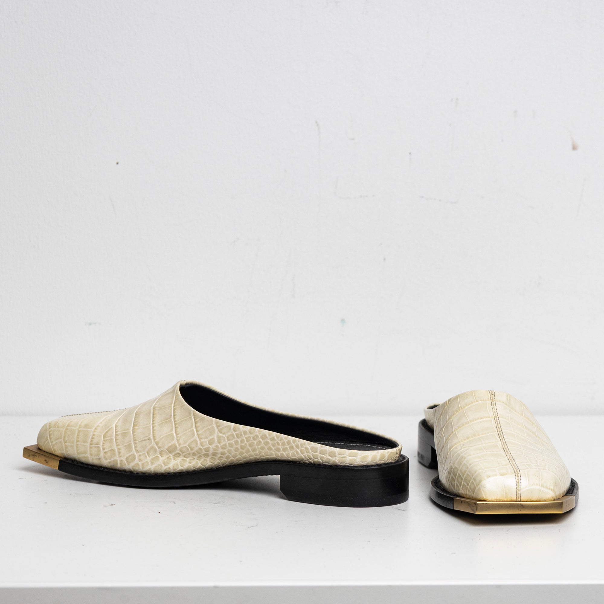 Metal Square Toes Slide White Croc EU40 (Like New)