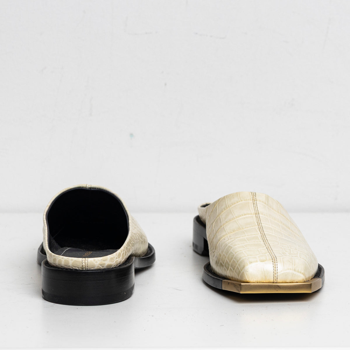 Metal Square Toes Slide White Croc EU40 (Like New)