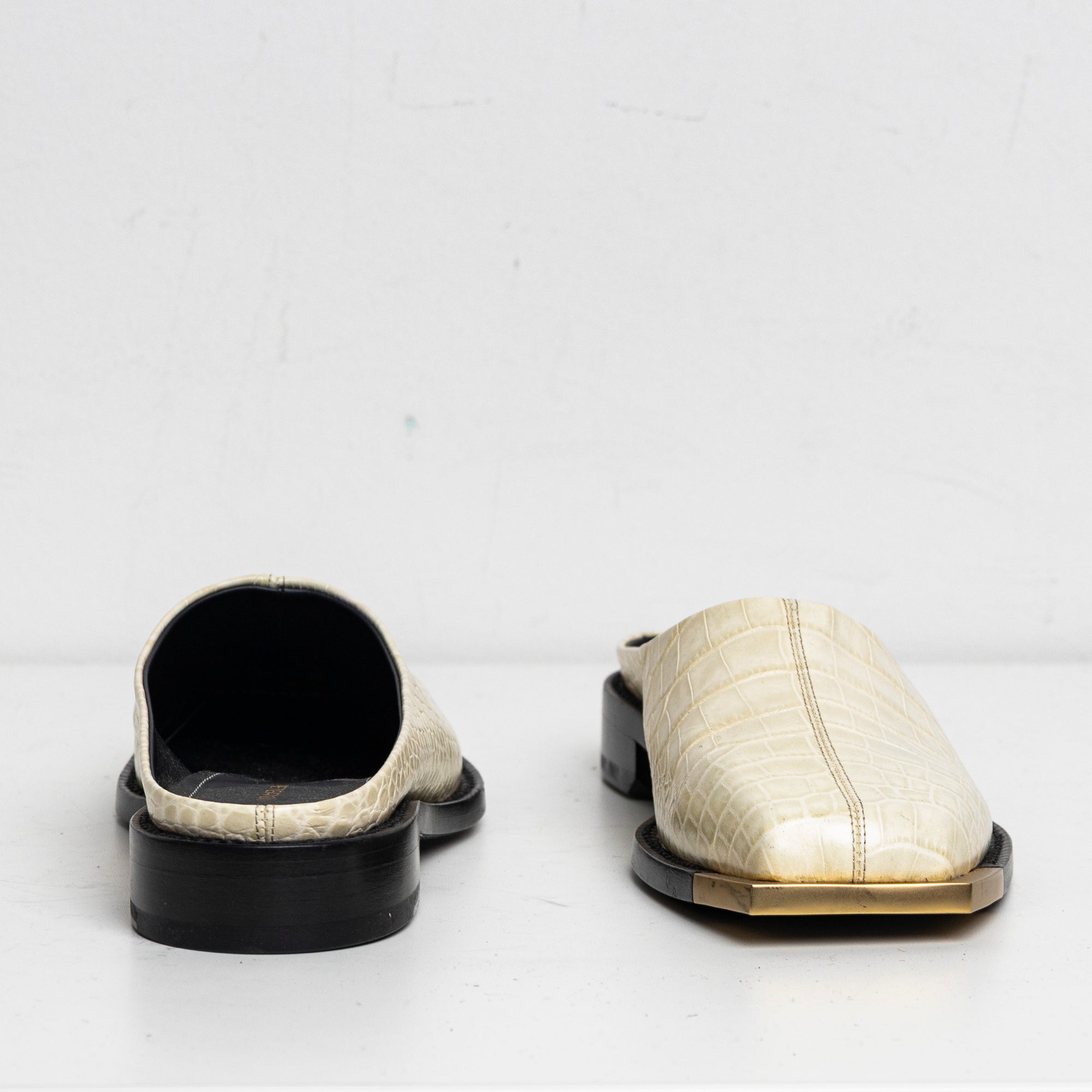 Metal Square Toes Slide White Croc EU40 (Like New)