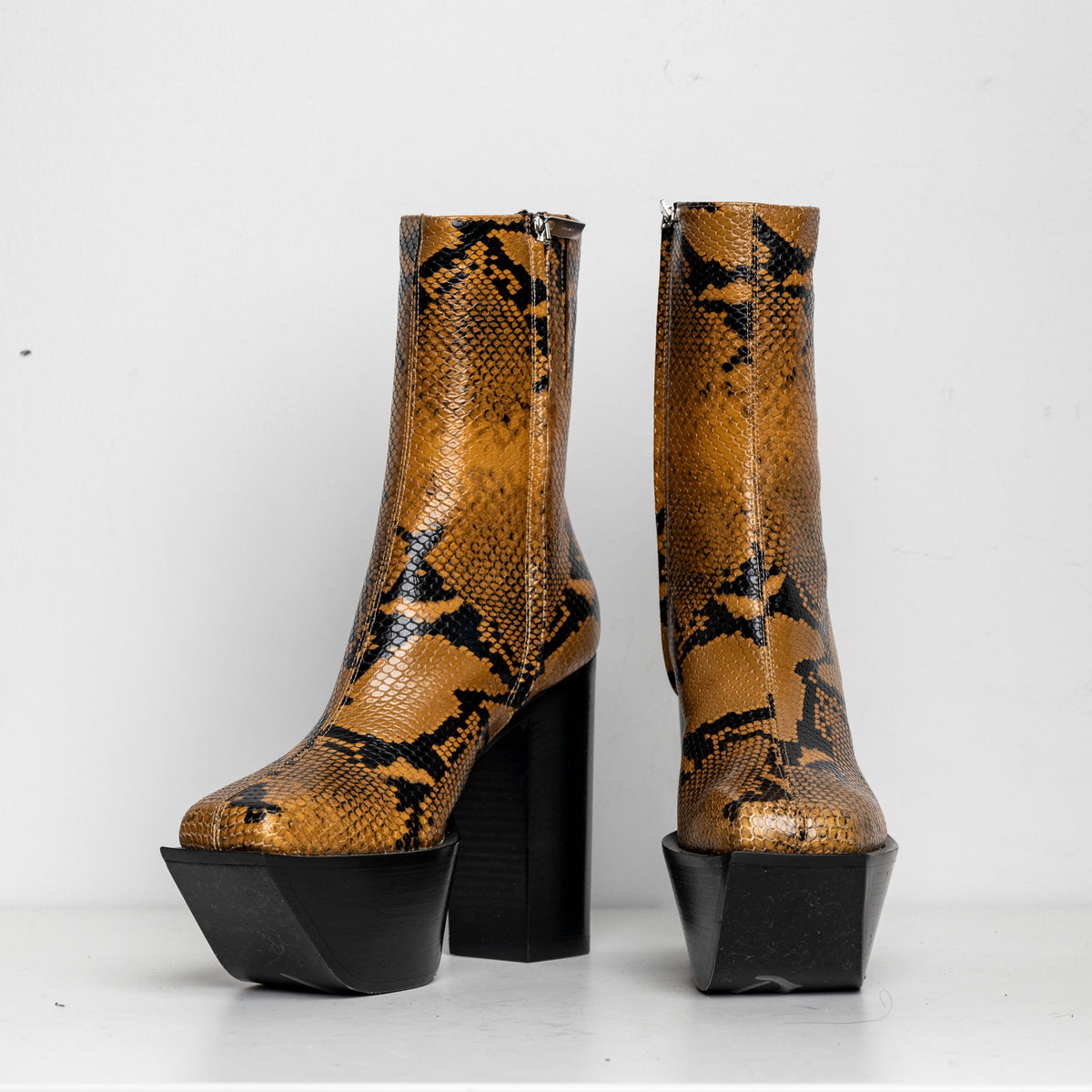 Platform Boots Tan Snake EU40 #3 (Like New)