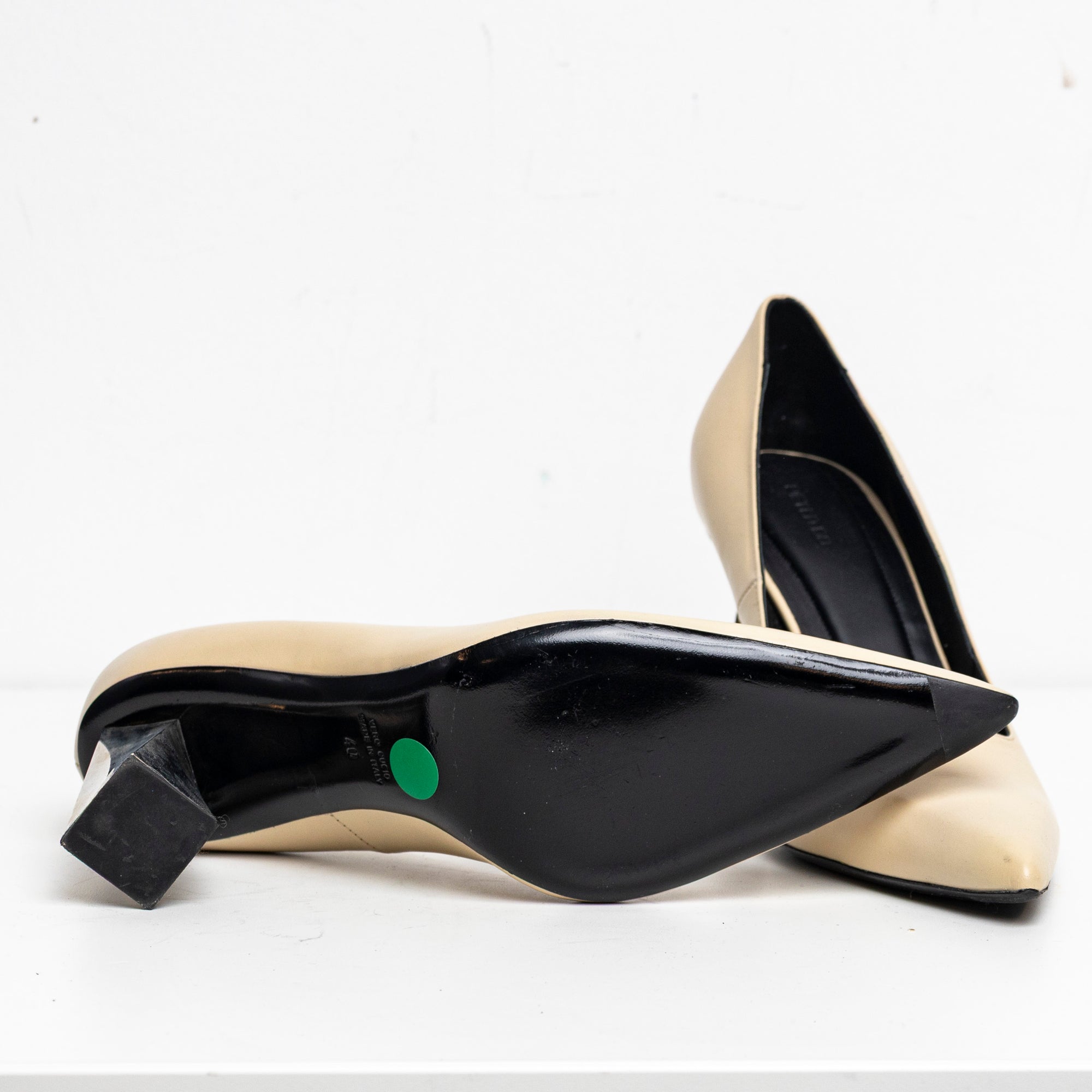 Prism Heels Vanilla EU40 #1 (Like New)