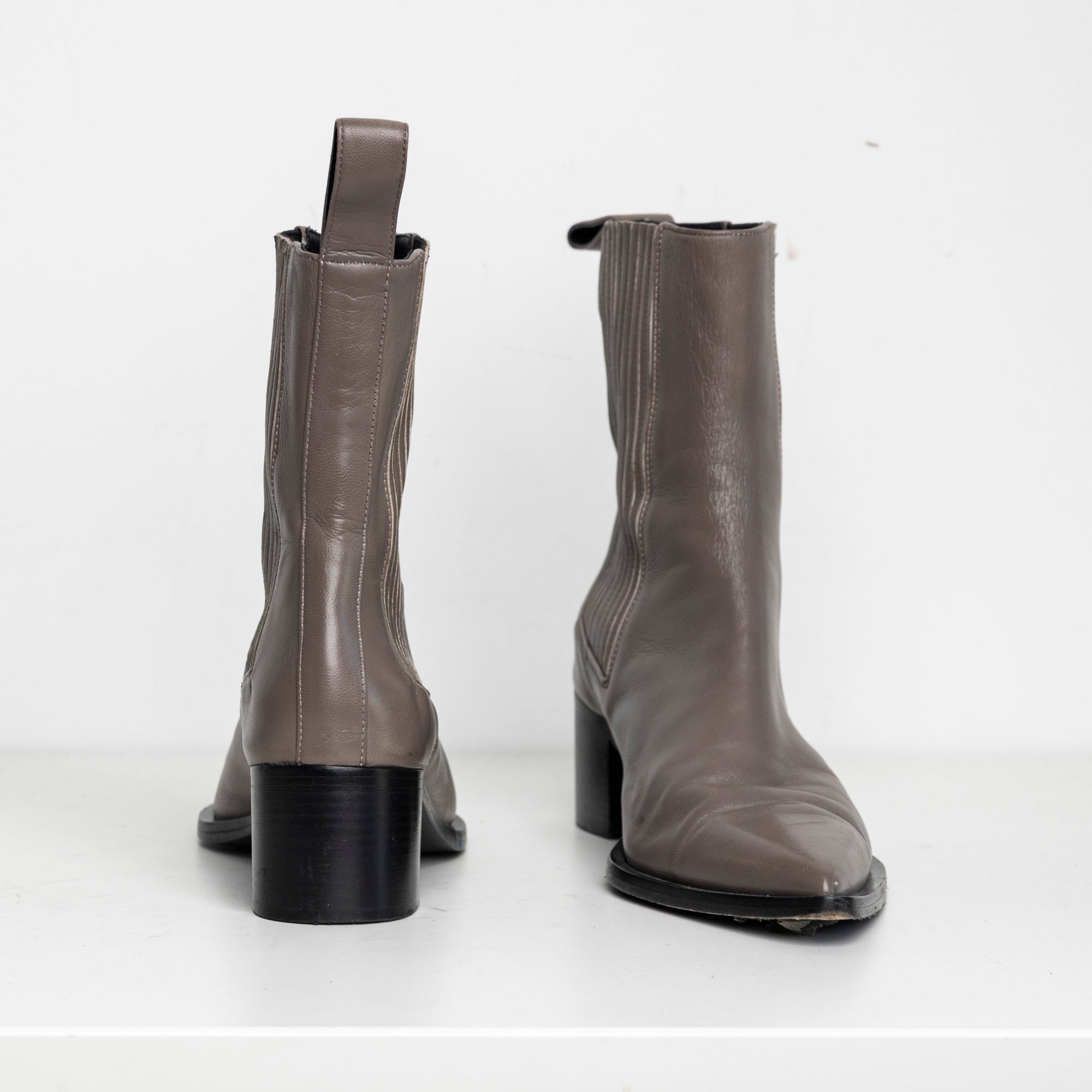 Sharp Chelsea Boots Gray EU40