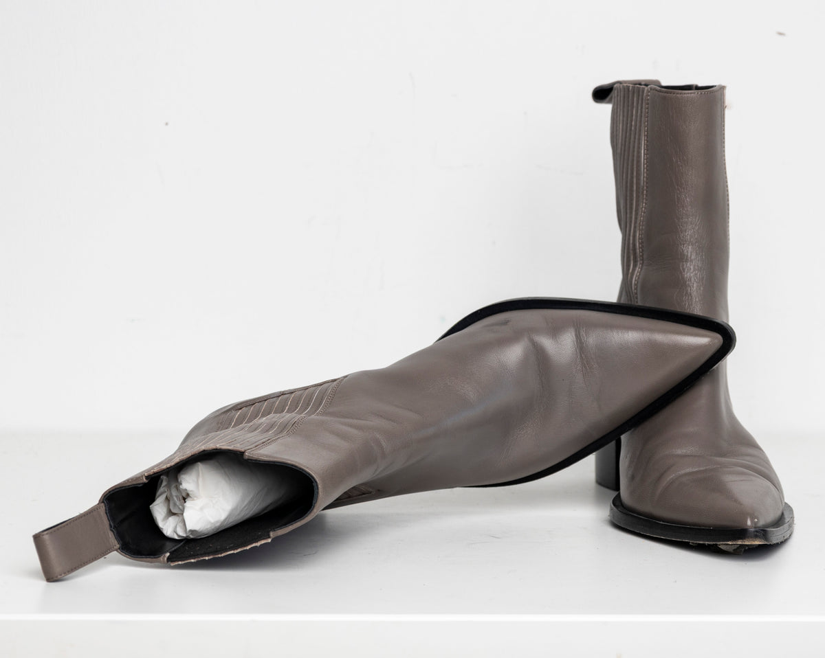 Sharp Chelsea Boots Gray EU40