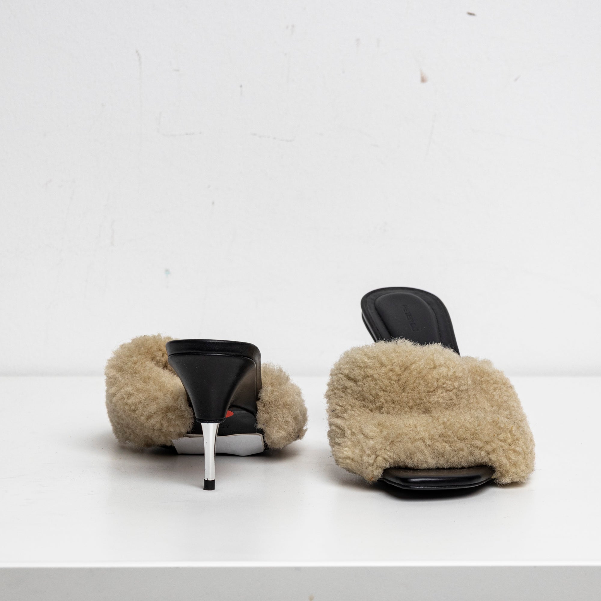 Shearling Sandal White EU40