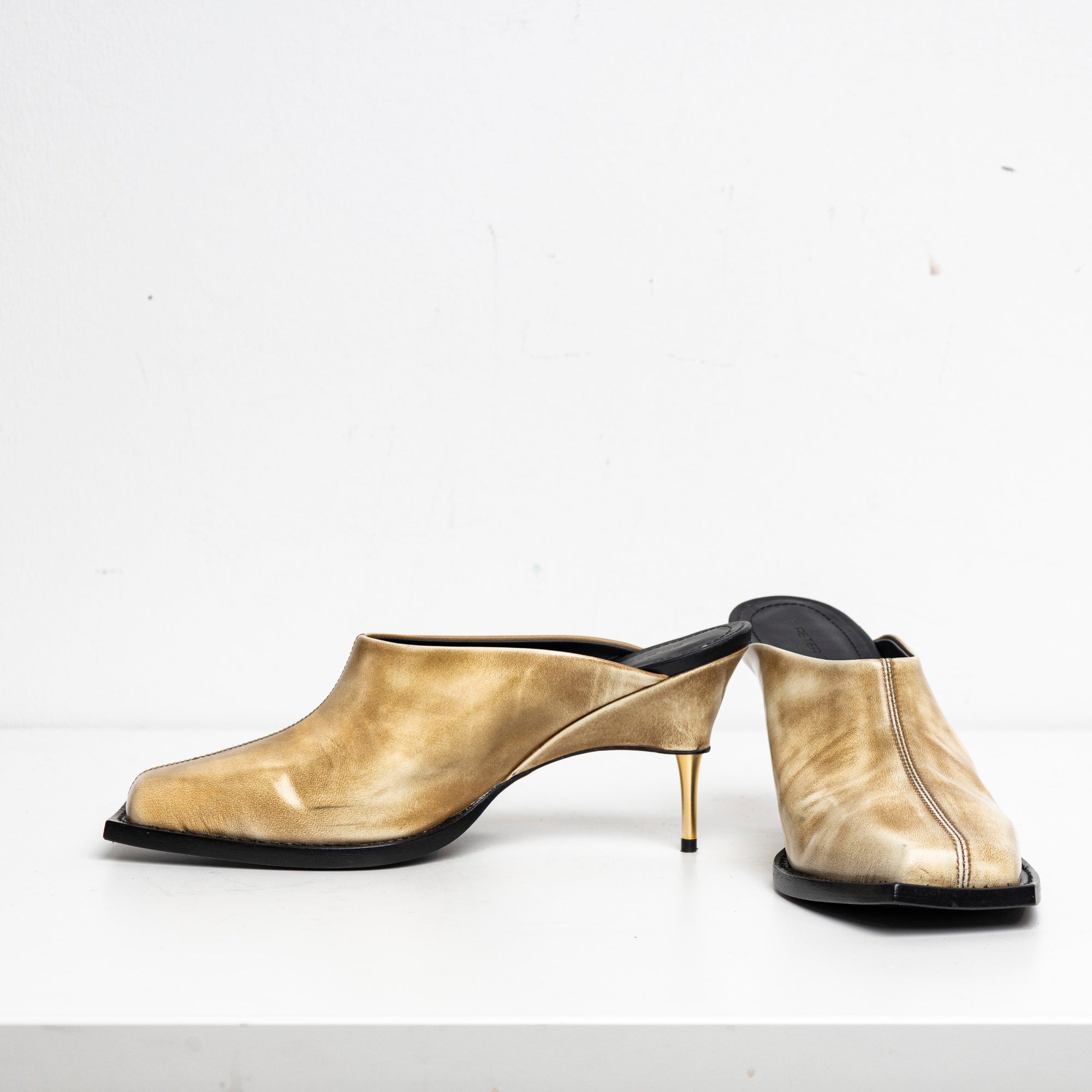 Square Toes Mule Vanilla EU40