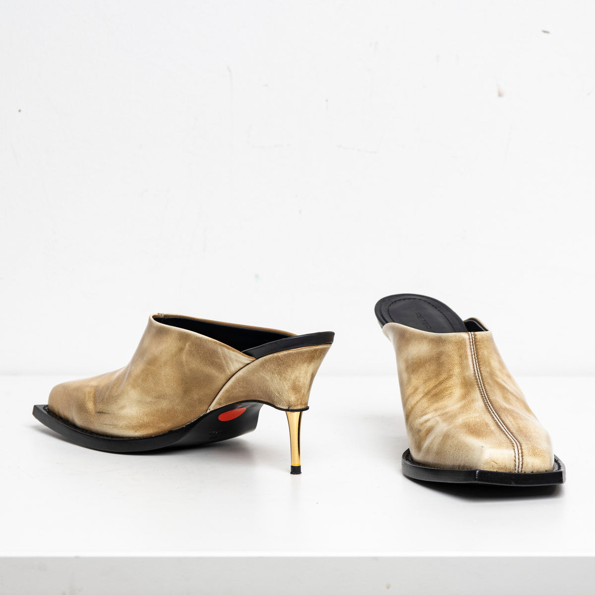 Square Toes Mule Vanilla EU40