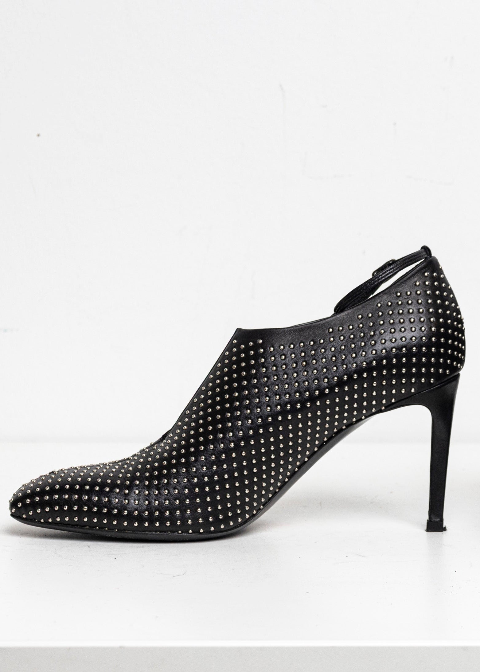 V-Neck Pump Studded EU40
