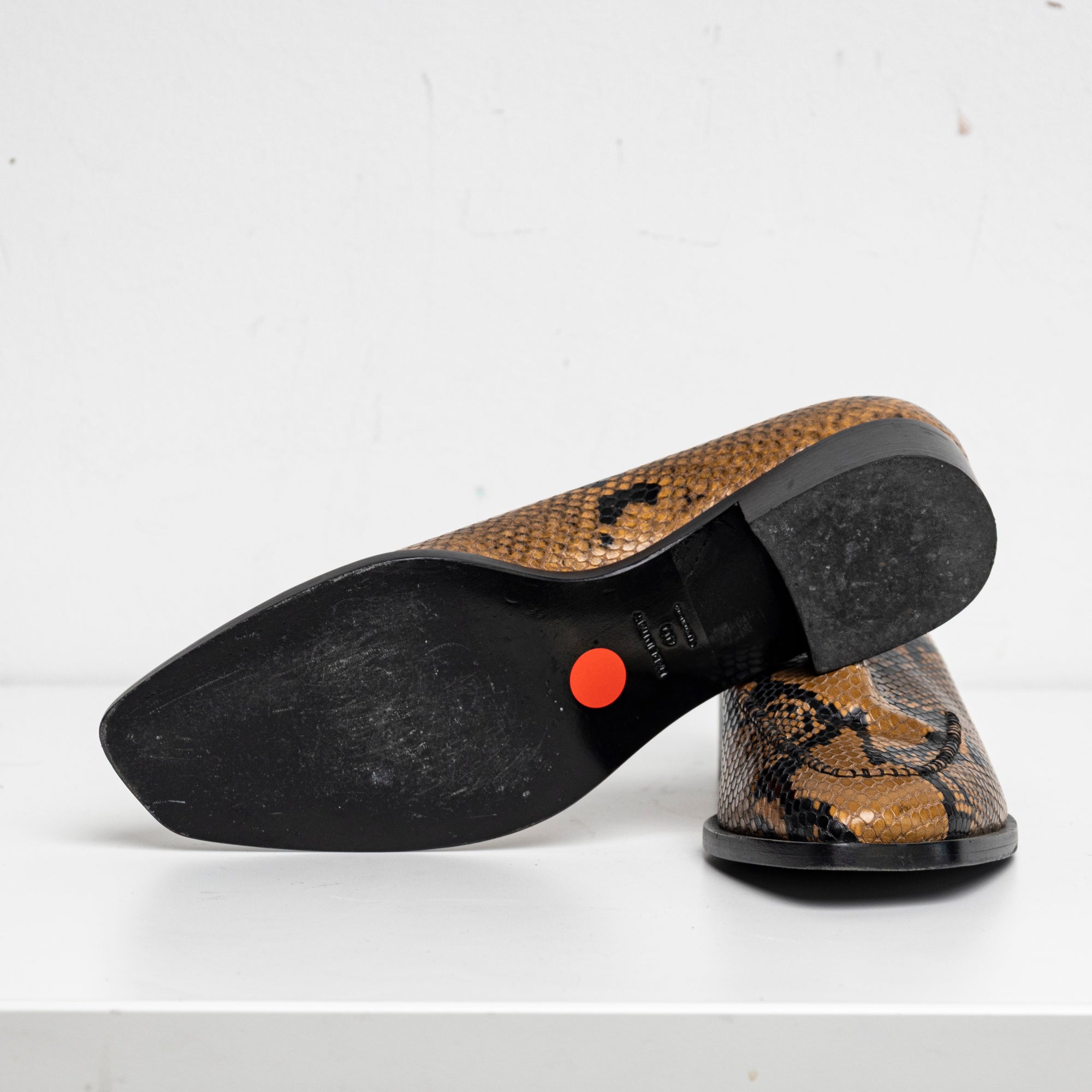 V-Neck Loafer Brown Snake EU40