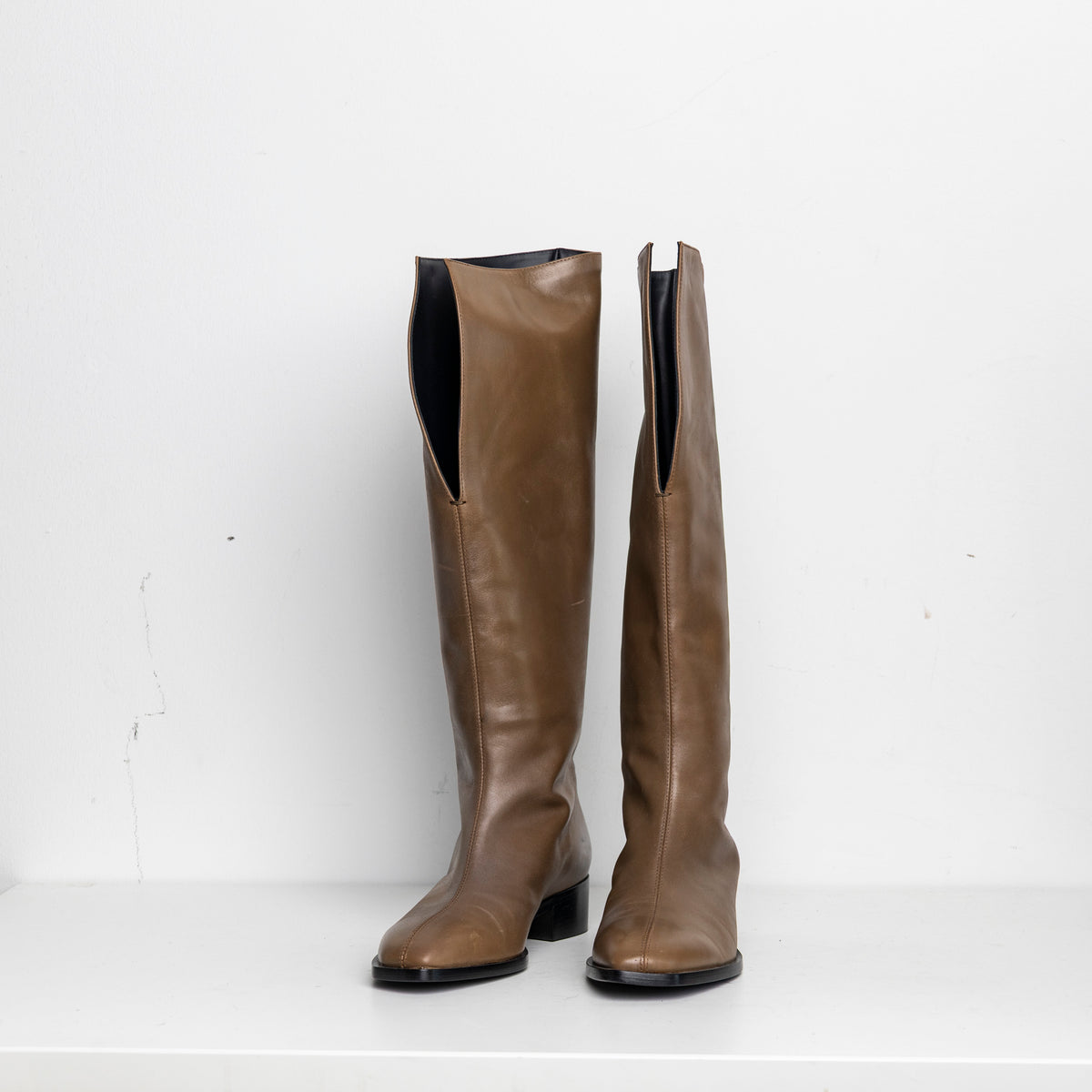 V-Neck Kneehigh Boots Tan EU40 #1